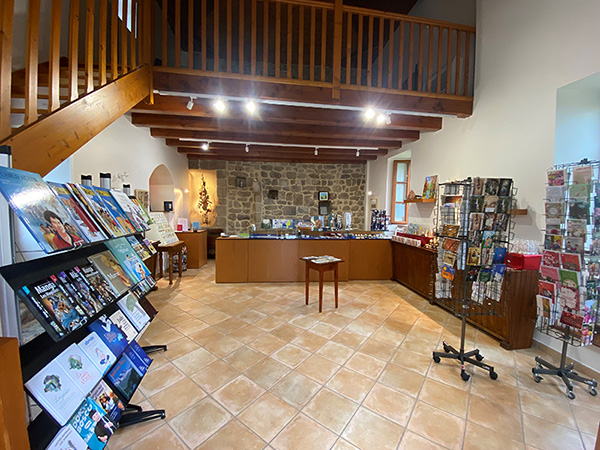 magasin notre dame day