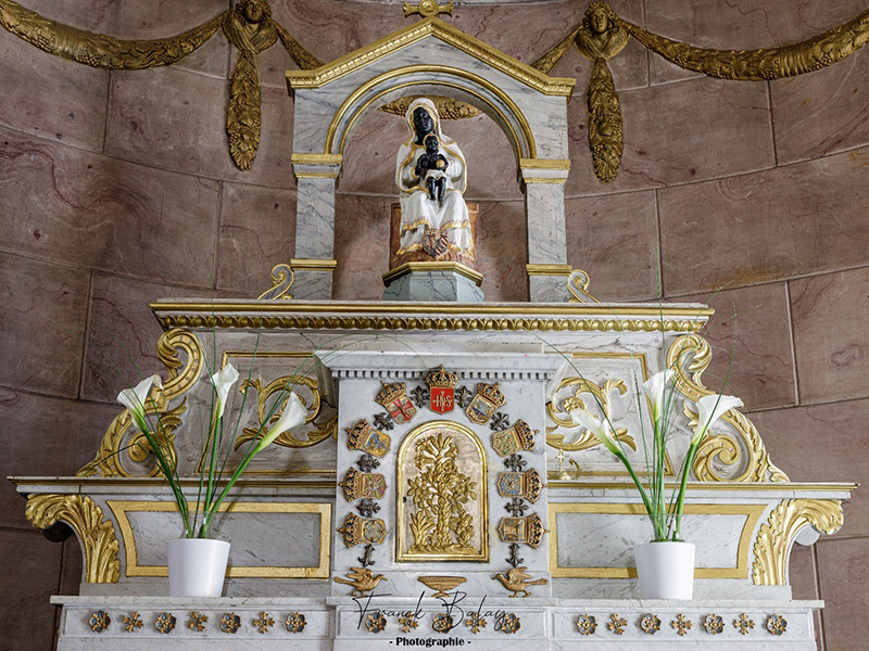 vierge_noire